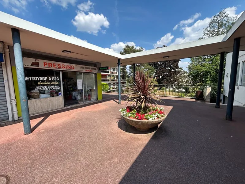 Local commercial
