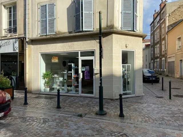 Local commercial