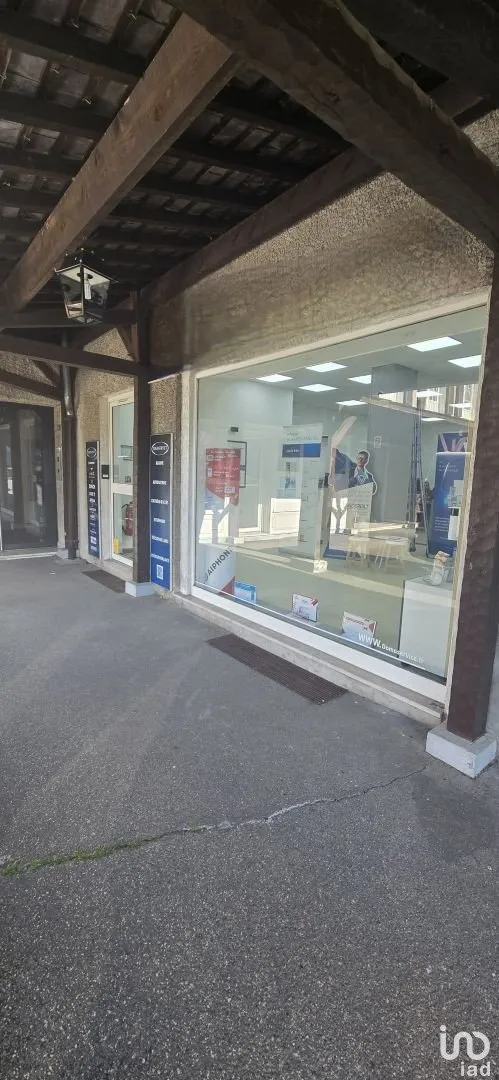 Local commercial