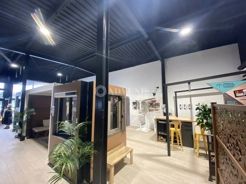 Local commercial