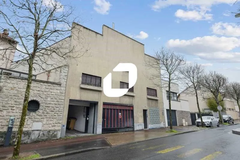 Local commercial