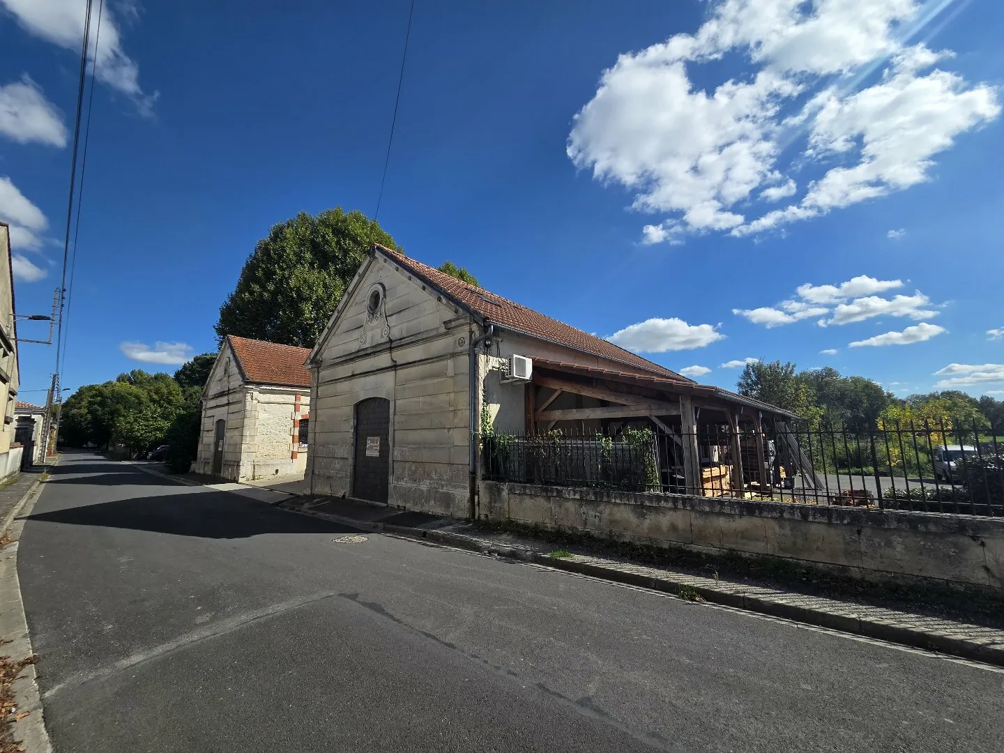 Local d'activité