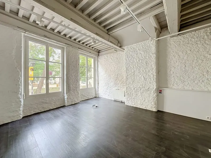 Local commercial