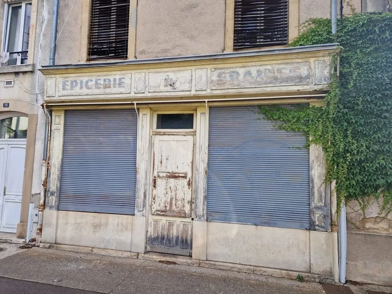 Local commercial