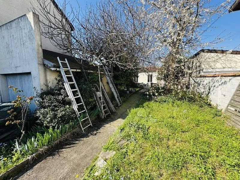 Terrain