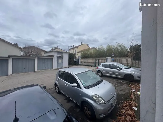 Local commercial