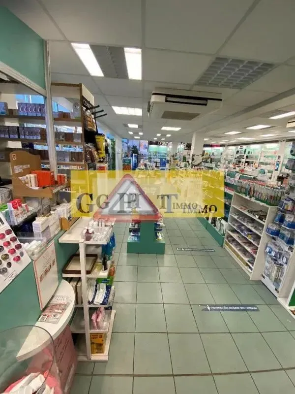 Local commercial