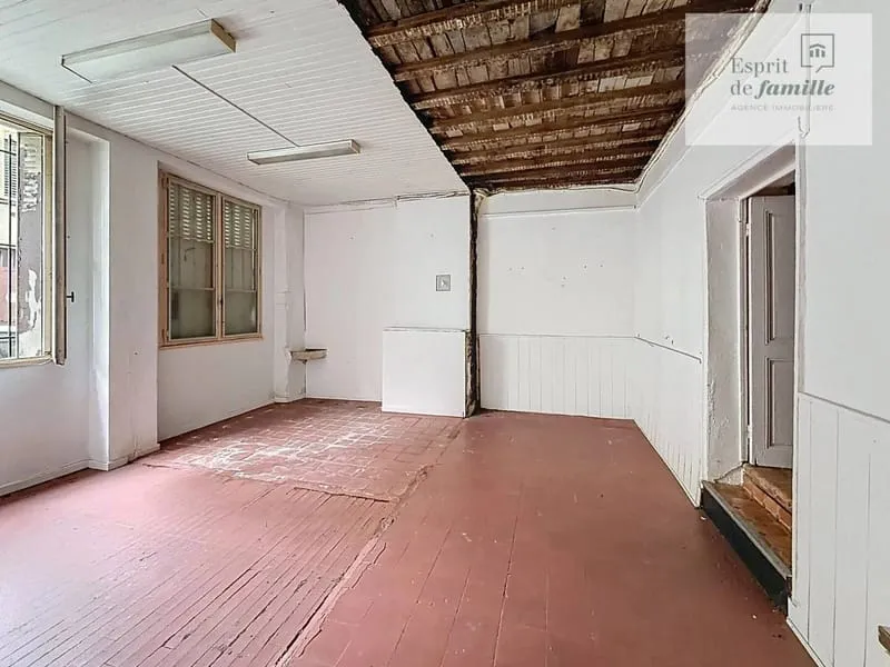 Local commercial