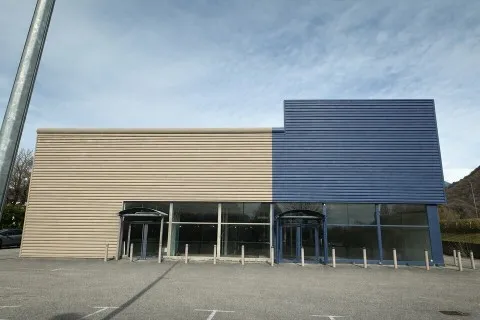 Local commercial