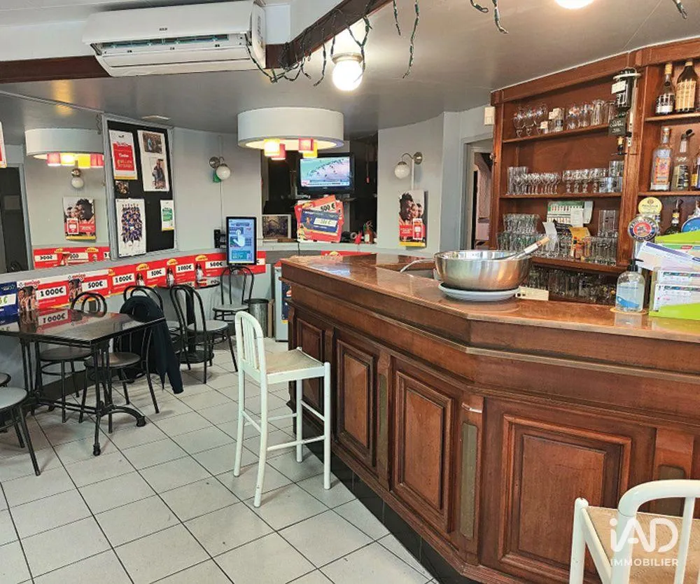 Local commercial