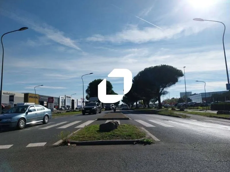 Local commercial