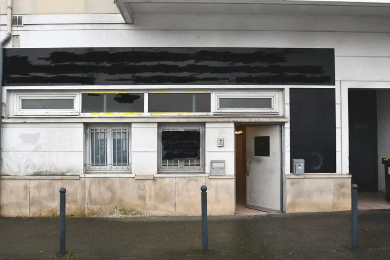 Local commercial