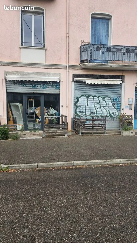 Local commercial
