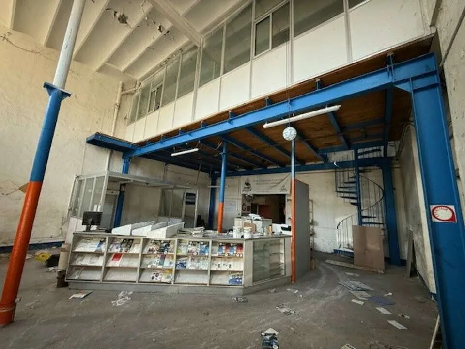 Local commercial