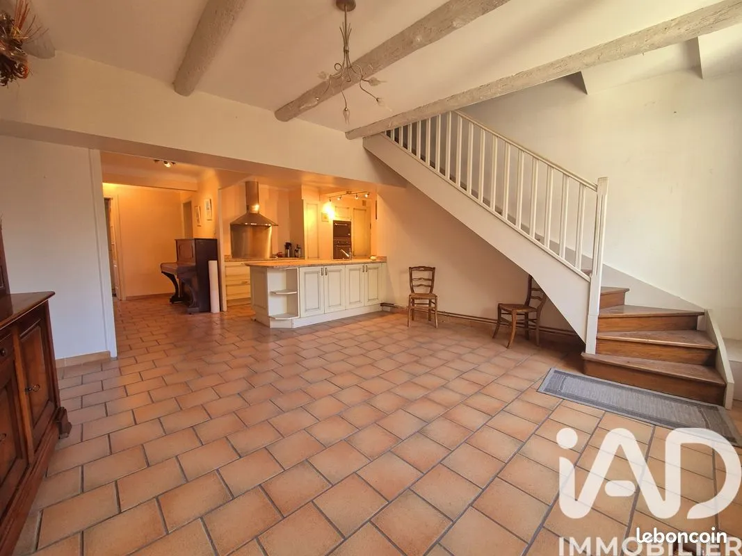 28 Rue de Nimes 30300 Beaucaire, Beaucaire