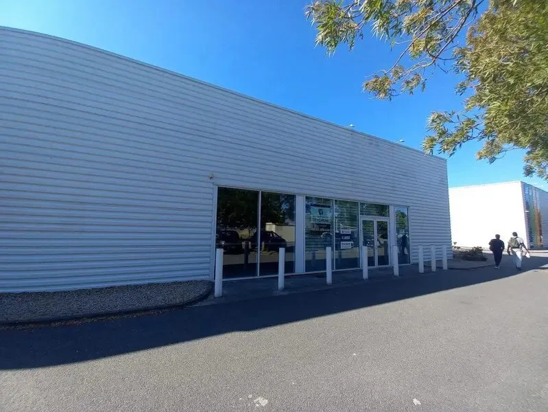 Local commercial