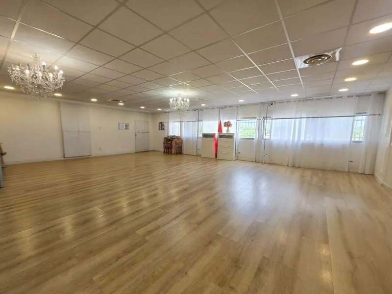 Local commercial