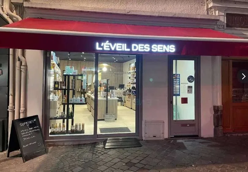 Local commercial