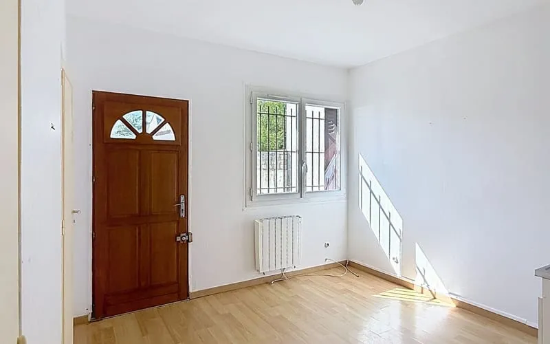 Local commercial