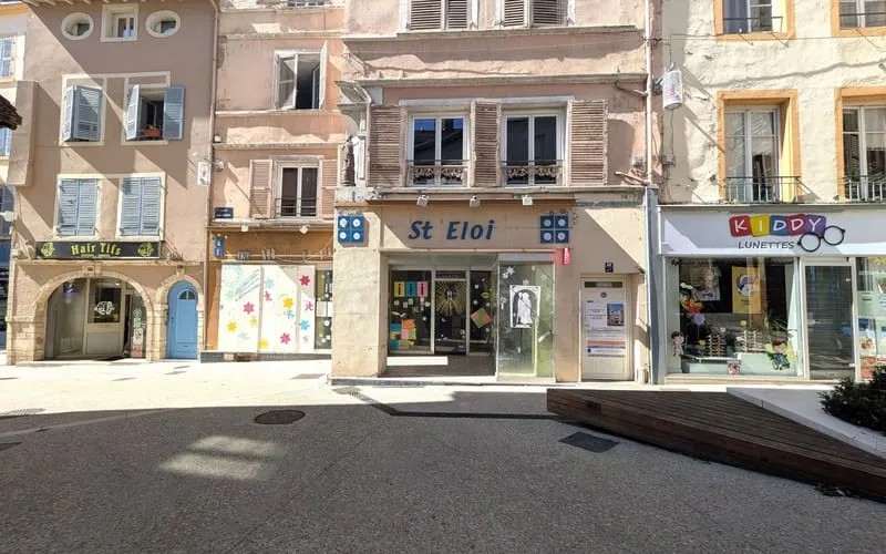 Local commercial