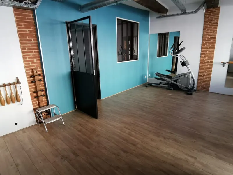 Local commercial
