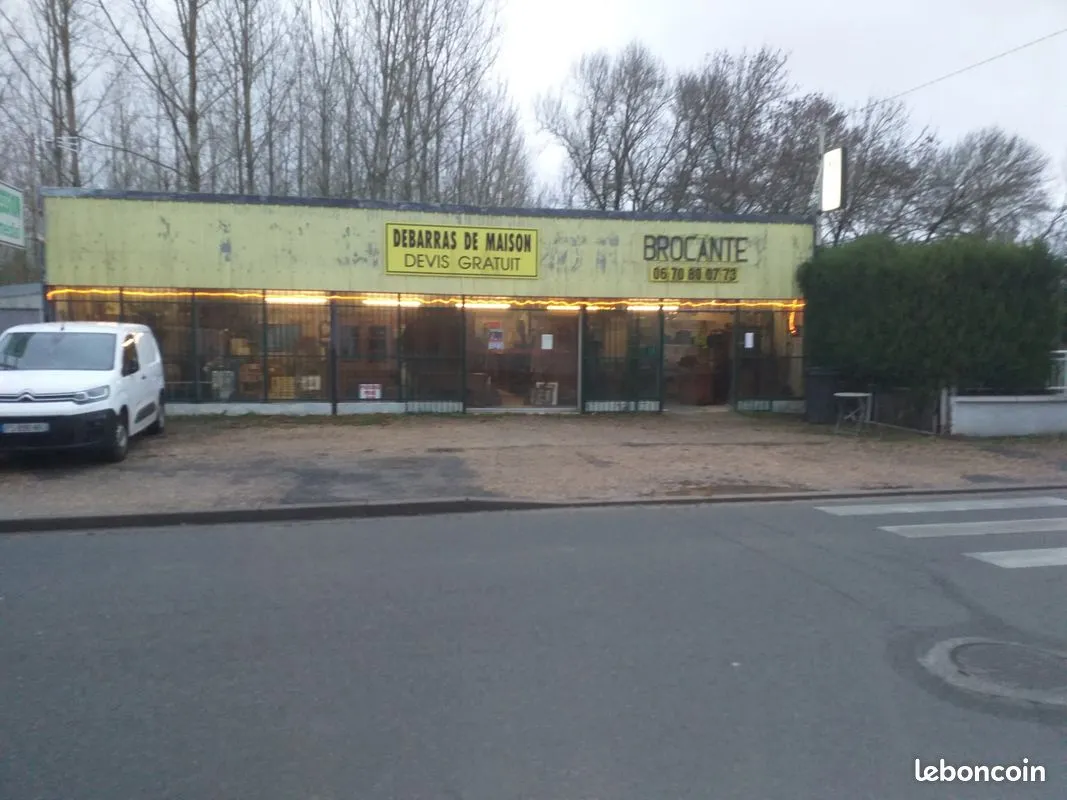 Local commercial