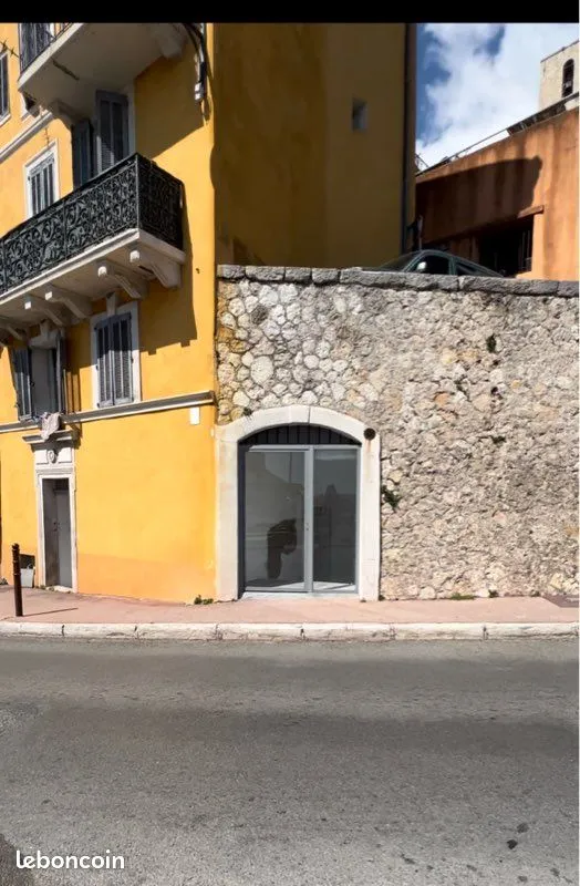 Local commercial