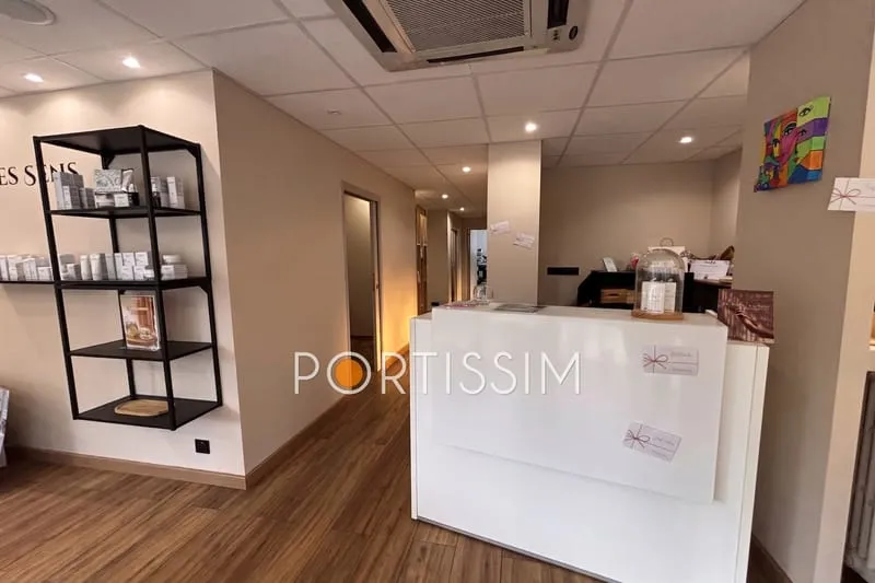 Local commercial