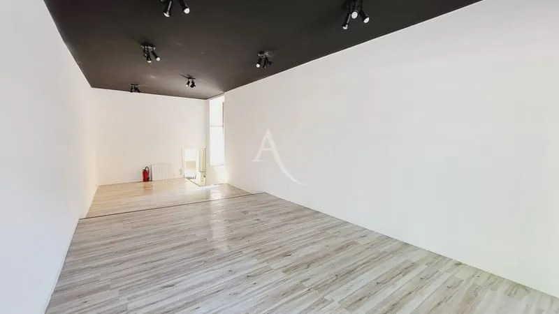 Local commercial