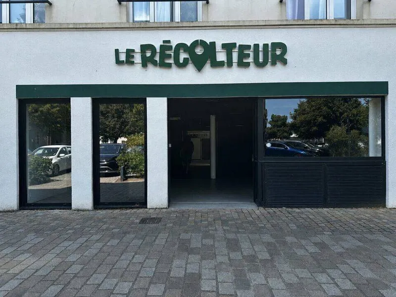 Local commercial