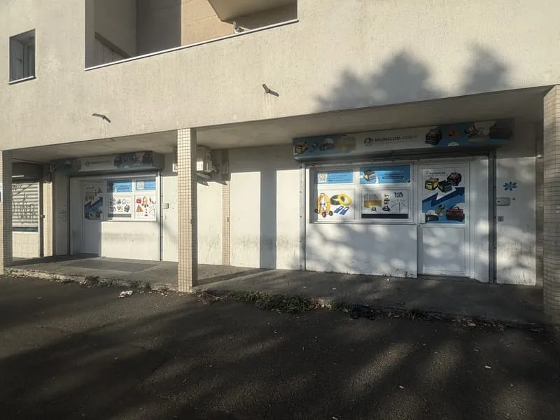 Local commercial
